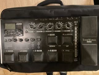Korg AX3000G + Gator θήκη