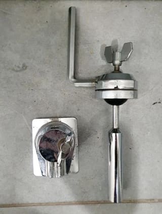 REMO tom mount