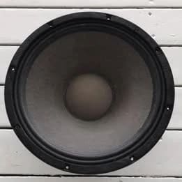 ECLER SB 15 Subwoofer  600 WRMS @ 8 ohm