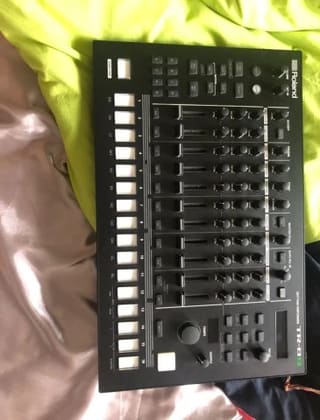 Roland TR8S+Roland Bag+Stand+Samples