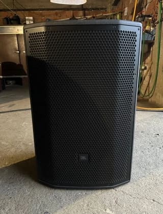 6 JBL PRX 815 