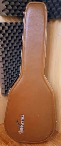 Ovation 1613 Nylon USA 1981 με αυθεντική θήκη