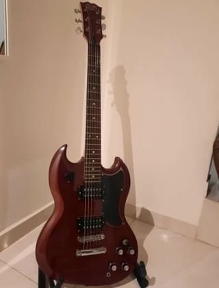 J&D SG-Style Guitar + Boss ME-
