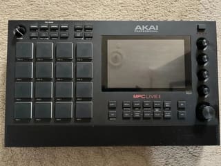 MPC LIVE II + Decksaver + Magma τσάντα + 512 SSD
