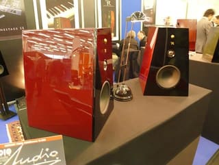 ΗΧΕΙΑ ROSSO FIORENTINO `FIESOLE` Monitor