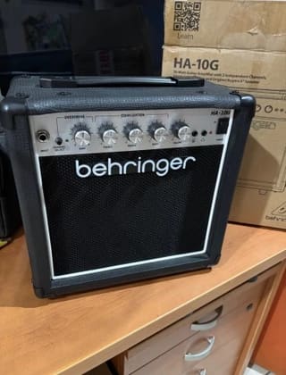 Behringer 10W Practice Amp