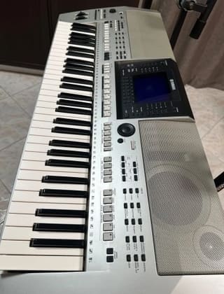 Yamaha PSR-OR700+Βάση Bespeco