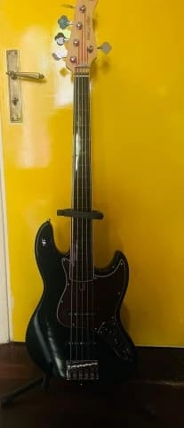 5χορδο άταστο Marcus Miller 1st Gen
