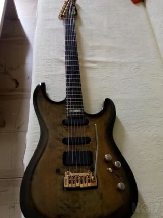 Godin Artisan