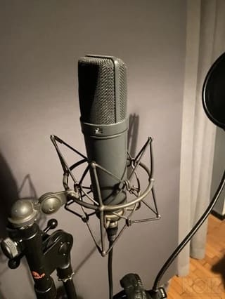 Neumann U87 ai (ανταλλαγή με monitors)