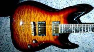 SCHECTER C1 CLASSIC- (seymour duncan jb/