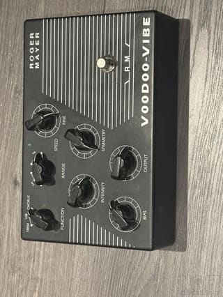 Roger Mayer Voodoo Vibe (2000s)