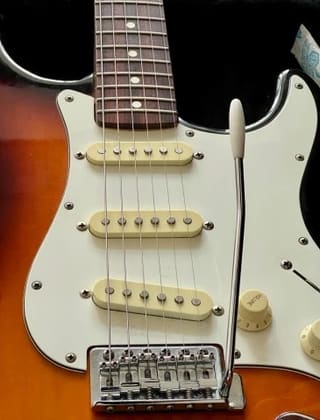 Fender Stratocaster 1994 fire-era US made Mexican specs
