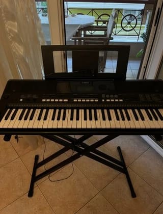 Yamaha PSR-E433 