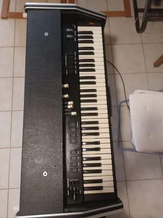 Hammond Organ B100 