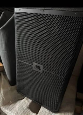 JBL SRX 715