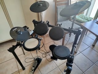 Alesis DM8 και Ανταλλαγή