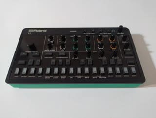 Roland S-1