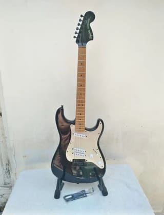 Squier Contemporary Special Stratocaster Black.
