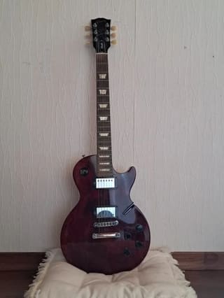Gibson Les Paul Studio Wine Red με hard case