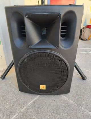 Ηχεία ενεργά the box302A