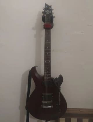 Cort M200 / EMG 81 85 Active Pickups