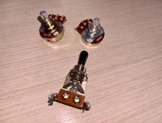 2 Ποτενσιόμετρα 500k / 3 Way Selector