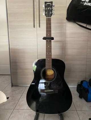 Yamaha F370 Black Acoustic Guitar