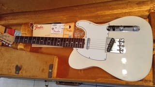Fender 1964 AVRI Telecaster Aged White B