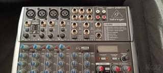 κονσόλα Behringer Xenyx QX1204U