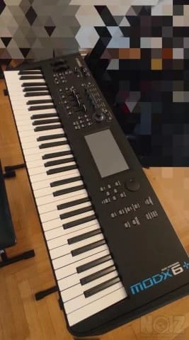 YAMAHA MODX6+ plus Synth. 61 πλήκτρα +Θή