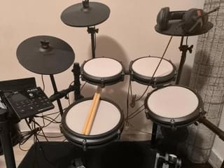 Alesis Nitro Max