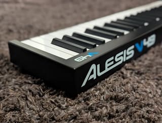 Alesis V49