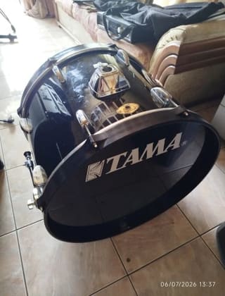 Bass drums Tama