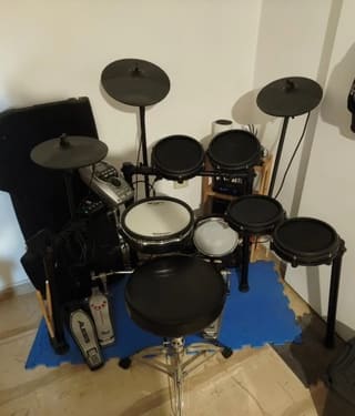 Roland TD-15, Alesis Nitro