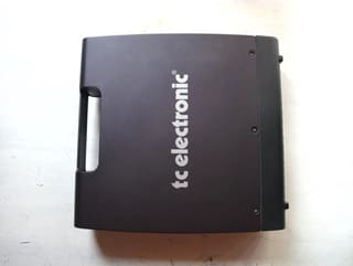 TC Electronic Rebel head RH450