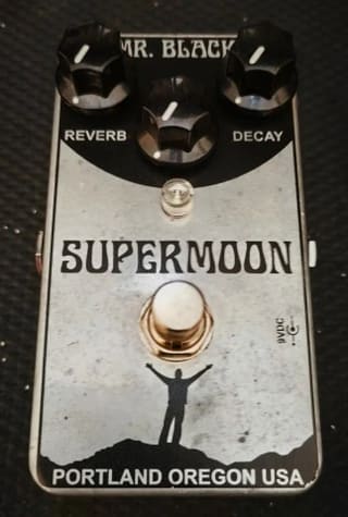 Mr. Black Supermoon Chrome 