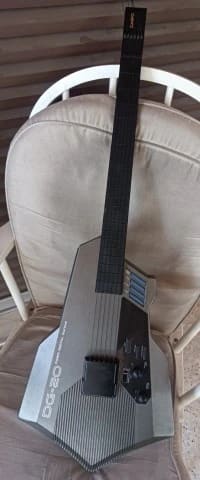 Casio DG-20 Digital Guitar 