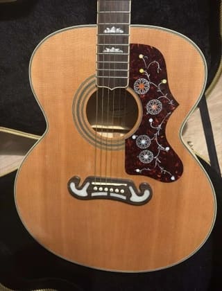 Epiphone EJ-200