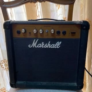 Marshall Valvestate 10  (θελει επισκευη το eq)