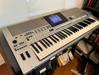 Yamaha PSR-O700