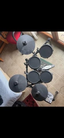 Alesis Nitro Mesh Kit Drum Set