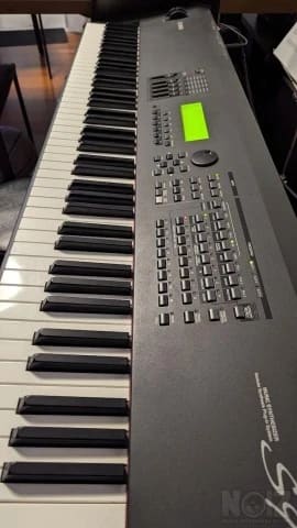 Yamaha S90 stage piano + PLG 150