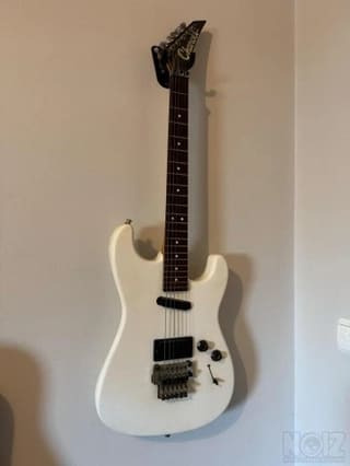 Charvel (1989) 375 Deluxe - EMG Gilmour 
