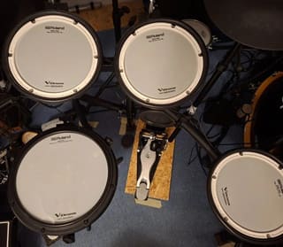 Roland TD17kv με αναβαθμισμένα πιατίνια