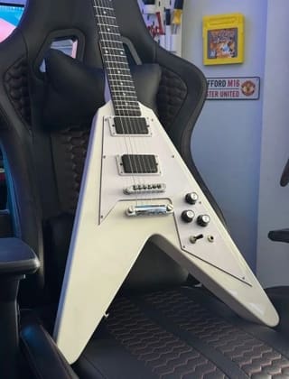 Chibson Flying V (Replica)