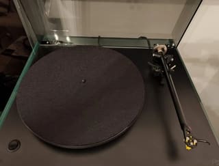 Rega (PLANAR) P3 - 2004 - UK
