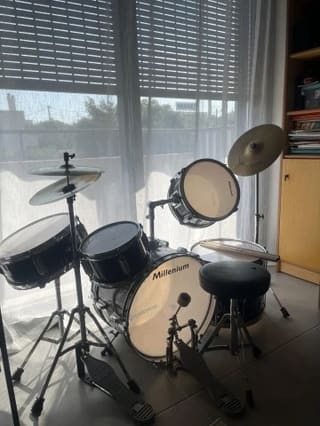 Millennium Junior Drum Set