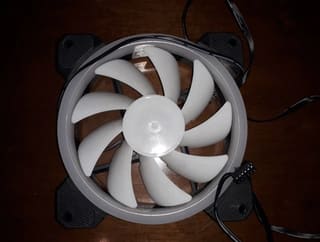 4 x 120mm RGB Fans + Fan Hub