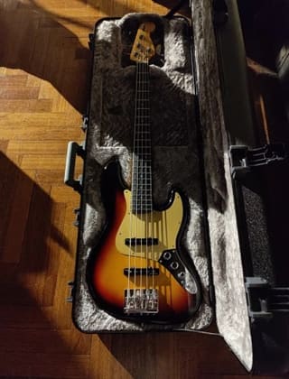 Fender Am Ultra ii J Bass EB UBST